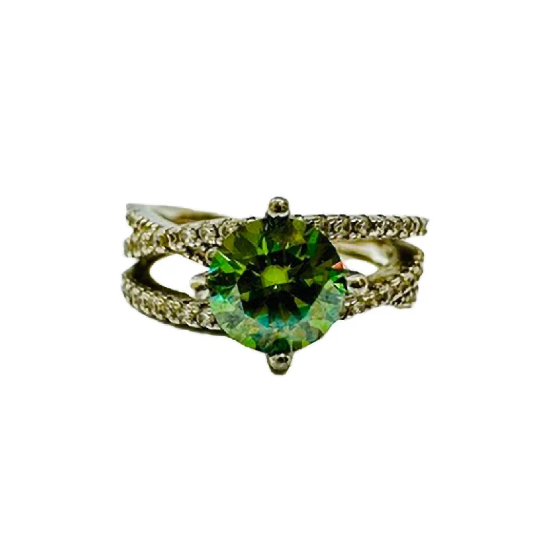 18K White Gold Ring with Clear and Green Lab Grown Diamond