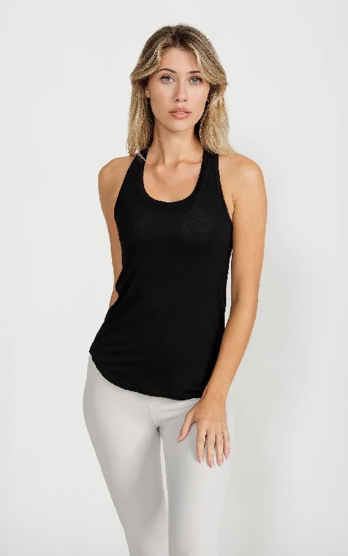 Performance Tank in Black